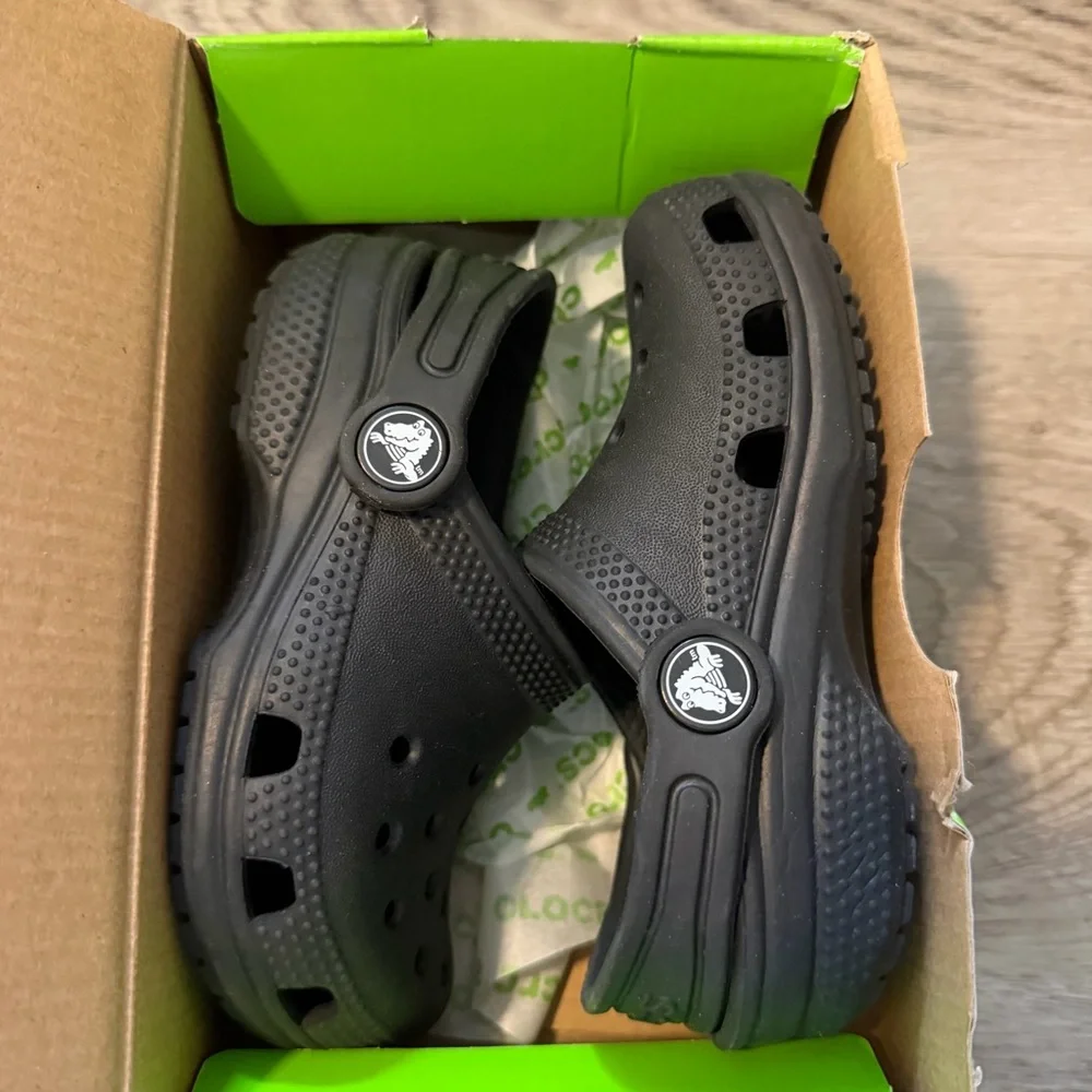 CROCS Kids Black Water Shoes - Picture 5 of 6